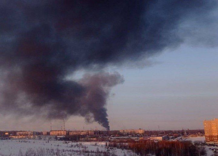 Kolejny atak dronów w Rosji. Płonie rafineria ropy naftowej w Riazaniu.