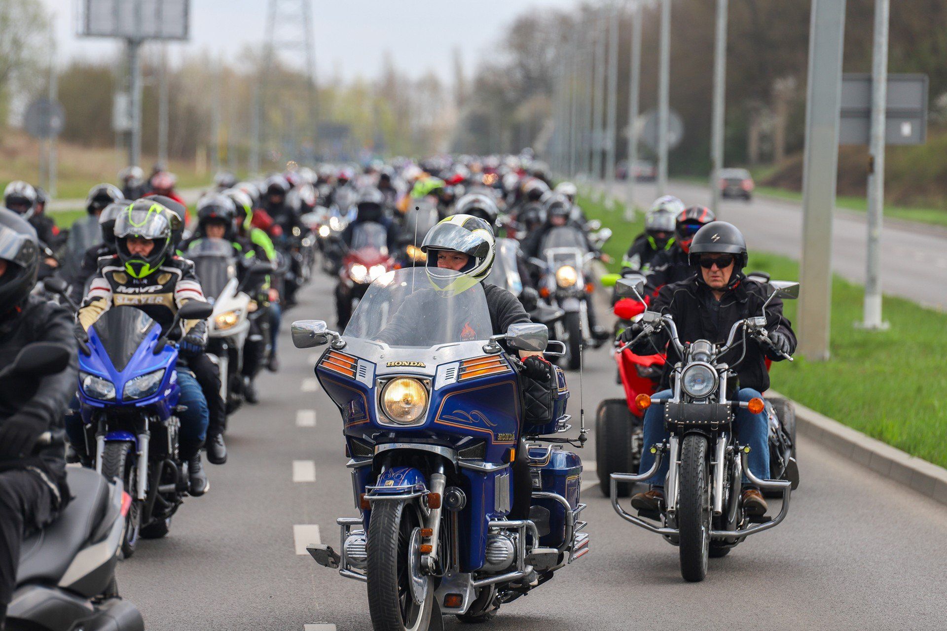 Ech..., jak ten czas szybko leci. Sezon motocyklowy 2025 rozpoczął się 12 kwietnia, a tu już nadeszła informacja o dacie jego zakończenia.