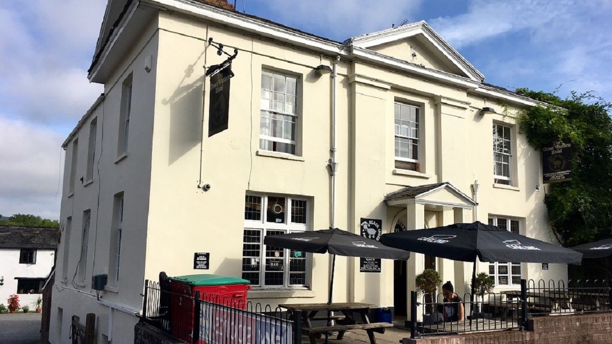 Great Western Hotel w Abergavenny 