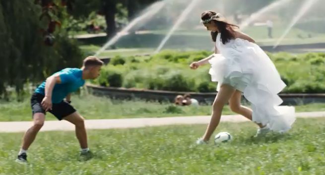 Letnia beztroska promuje aplikację Moje ING od ING Banku Śląskiego (wideo)