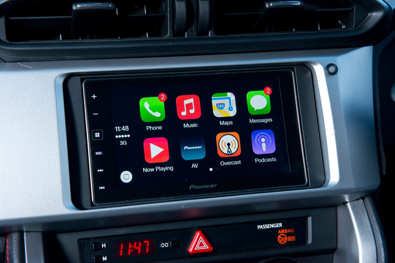 Apple CarPlay obsługuje HERE WeGo, fot. Getty Images