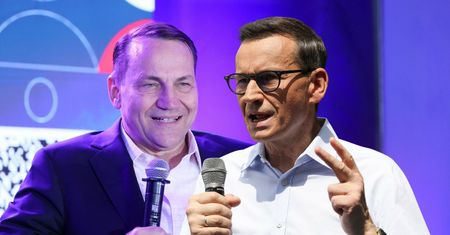 "Grubo". Sikorski reaguje na słowa Morawieckiego o Kaczyńskim