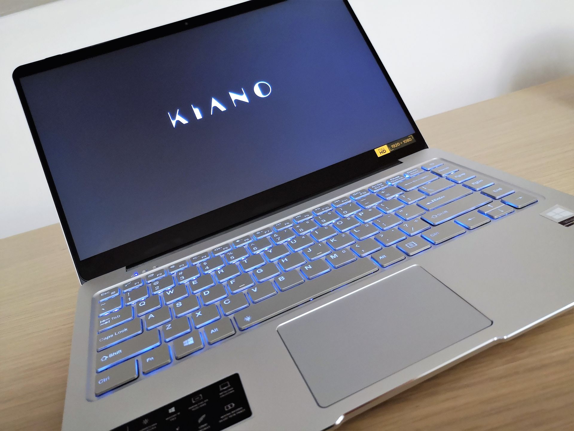 Kiano Elegance 14.2 Pro – test lekkiego laptopa z zestawem programów dla firm 3