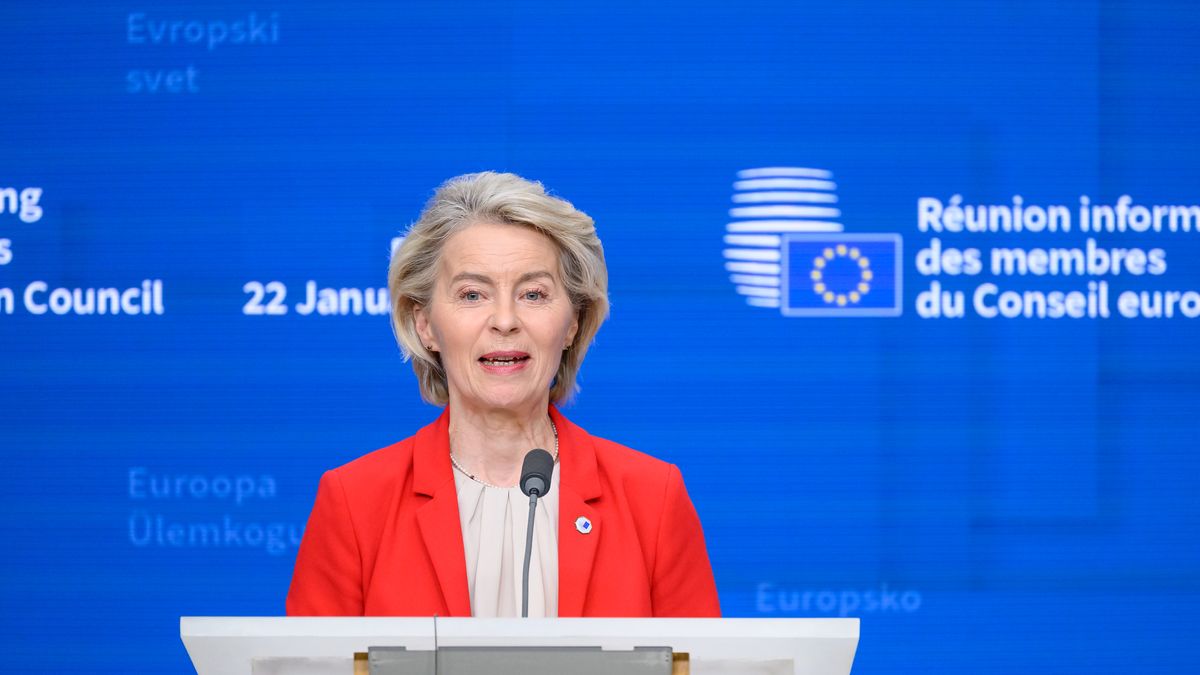 European Commission President Ursula von der Leyen holds a press conference at the end of the emergency summit on threats by the US President to impose tariffs on countries opposed to his push to take Greenland in Brussels, Belgium, on January 23, 2026. (Photo by Jonathan Raa/NurPhoto via Getty Images)