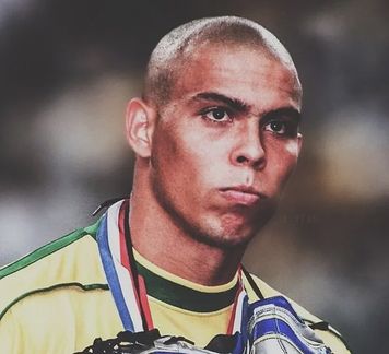 Brazylijczyk Ronaldo: paryska tajemnica i wielki powrót