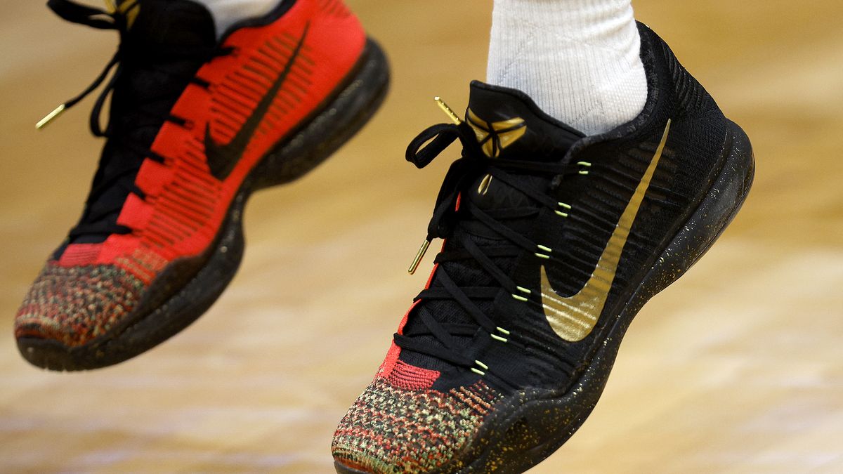 NEW ORLEANS, LOUISIANA - APRIL 13: Brandon Ingram #14 of the New Orleans Pelicans wears a pair of Nike shoes during the first quarter of the 2022 NBA Play-In Tournament against the San Antonio Spurs at Smoothie King Center on April 13, 2022 in New Orleans, Louisiana. NOTE TO USER: User expressly acknowledges and agrees that, by downloading and or using this photograph, User is consenting to the terms and conditions of the Getty Images License Agreement. (Photo by Sean Gardner/Getty Images)