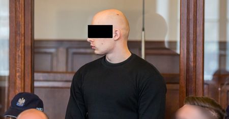 Nie chciał dziecka. Jego zbrodnia wstrząsnęła Polską. Eryk J. z wyrokiem