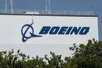 Koronawirus. Boeing ze sporą stratą. Koncern spowalnia produkcję samolotów