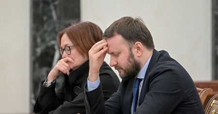 Szefowa banku centralnego Rosji chciała uciec z tonącego okrętu. Usłyszała "niet"