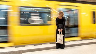 Uwaga! Utrudnienia na kolei. Pociągi w Świętokrzyskiem mocno opóźnione