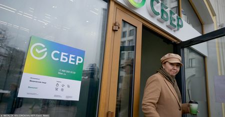 Największy bank Rosji zapłaci "wojenny" podatek. Zaordynował go sam Władimir Putin