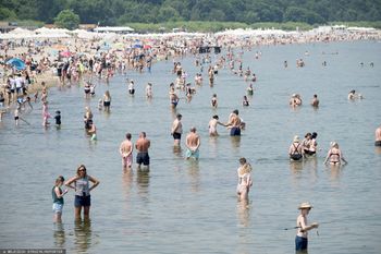 Będziesz zaskoczony. Tyle stopni ma Bałtyk w Zatoce Puckiej
