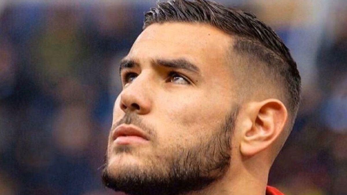 Theo Hernandez ma problem