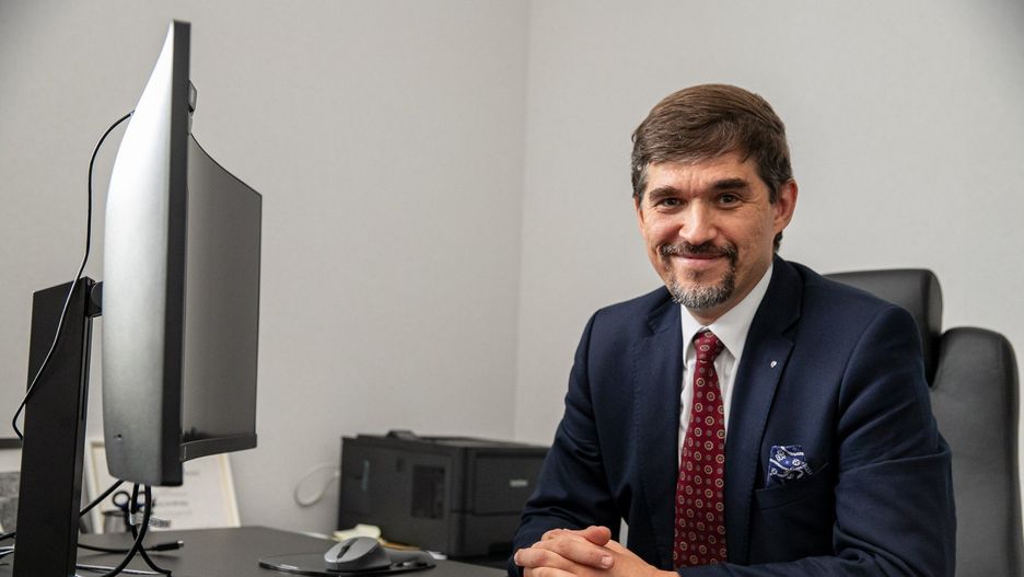 Prof. dr hab. Karol Kamiński, prorektor ds. medycyny prewencyjnej i otwartej nauki na UMB.