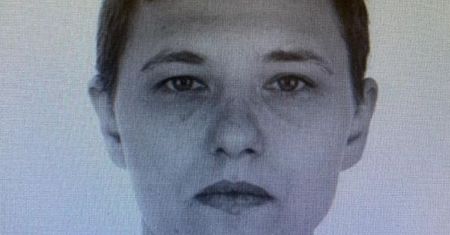 Policjanci i strażacy szukają zaginionej 34-latki. Znaleziono tylko jej skuter