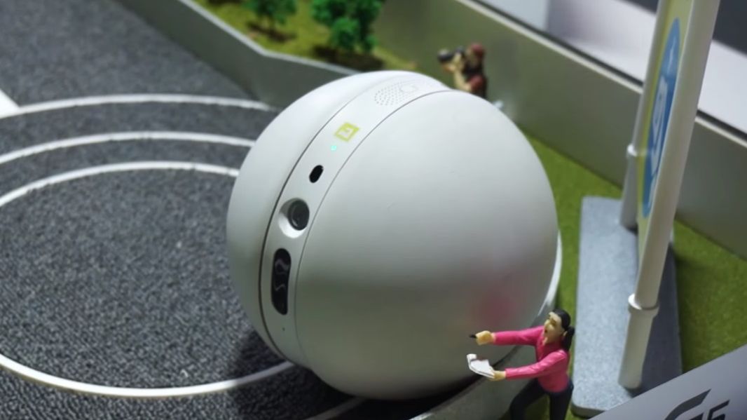 LG Rolling Bot w naszych rękach [wideo] 1