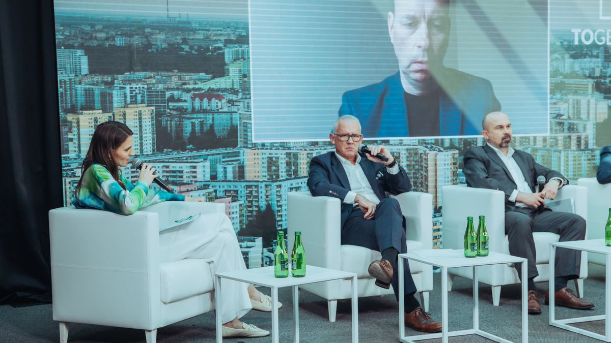 Henryk Borczyk, Wiceprzewodniczący Zarządu GZM podczas debaty na Szczycie Klimatycznym TOGETAIR 2023