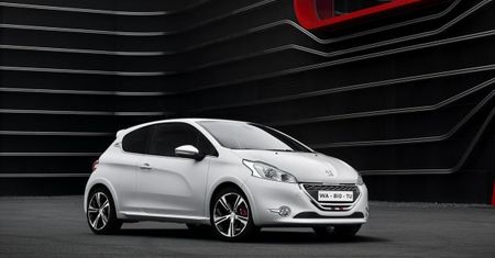 Peugeot odsłania karty - model 208 GTi oficjalnie pokazany [Paryż 2012]