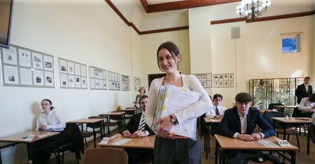 Matura 2025. Język kaszubski, łemkowski, łaciński i kultura antyczna rozszerzone. Jak wygląda egzamin? Przecieki, co było i co może być