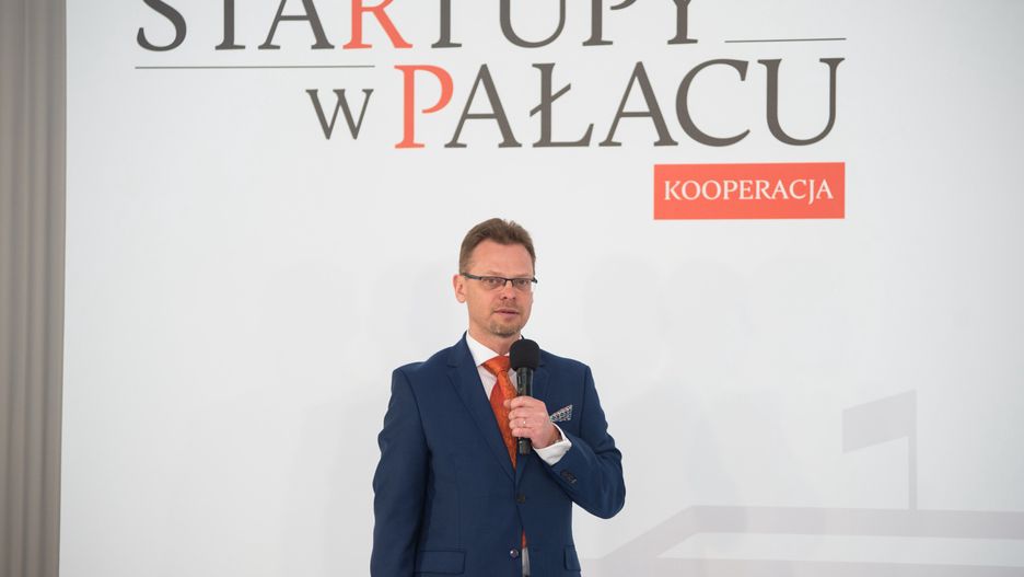 Afera z Łukaszem Szumowskim. Jego brat przyznaje, że "cała sytuacja jest obciążeniem"