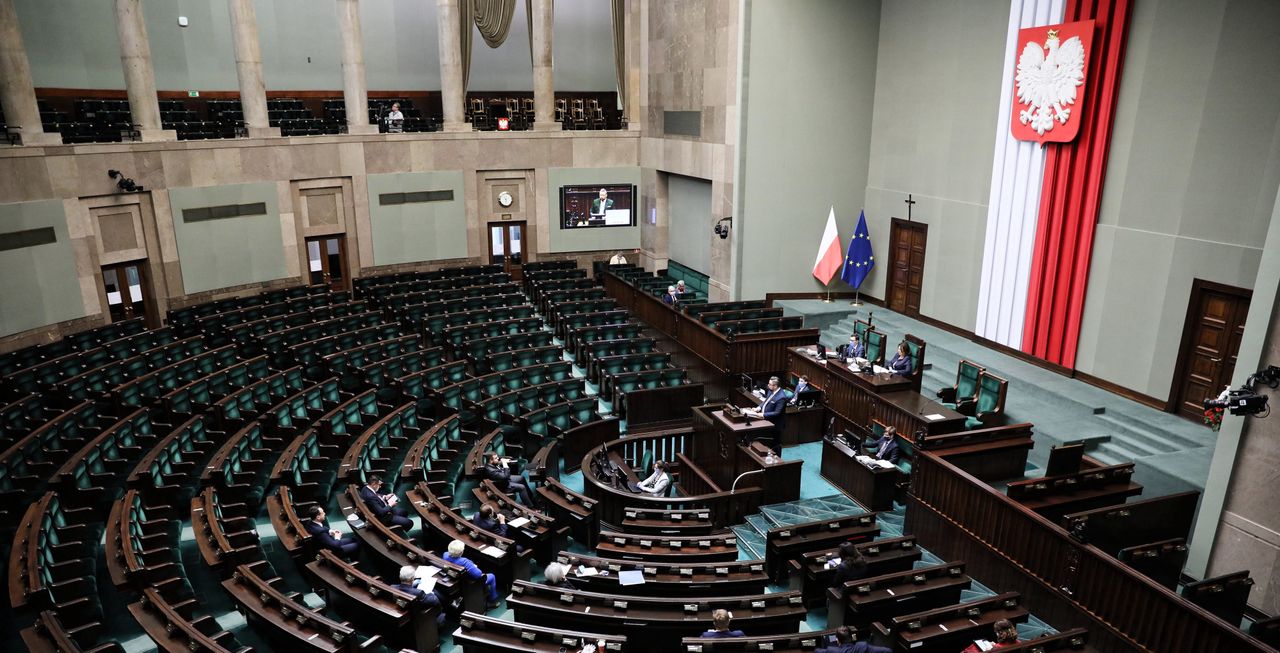 UJAWNIAMY. Odkryliśmy krytyczne błędy w poczcie rządu i Sejmu