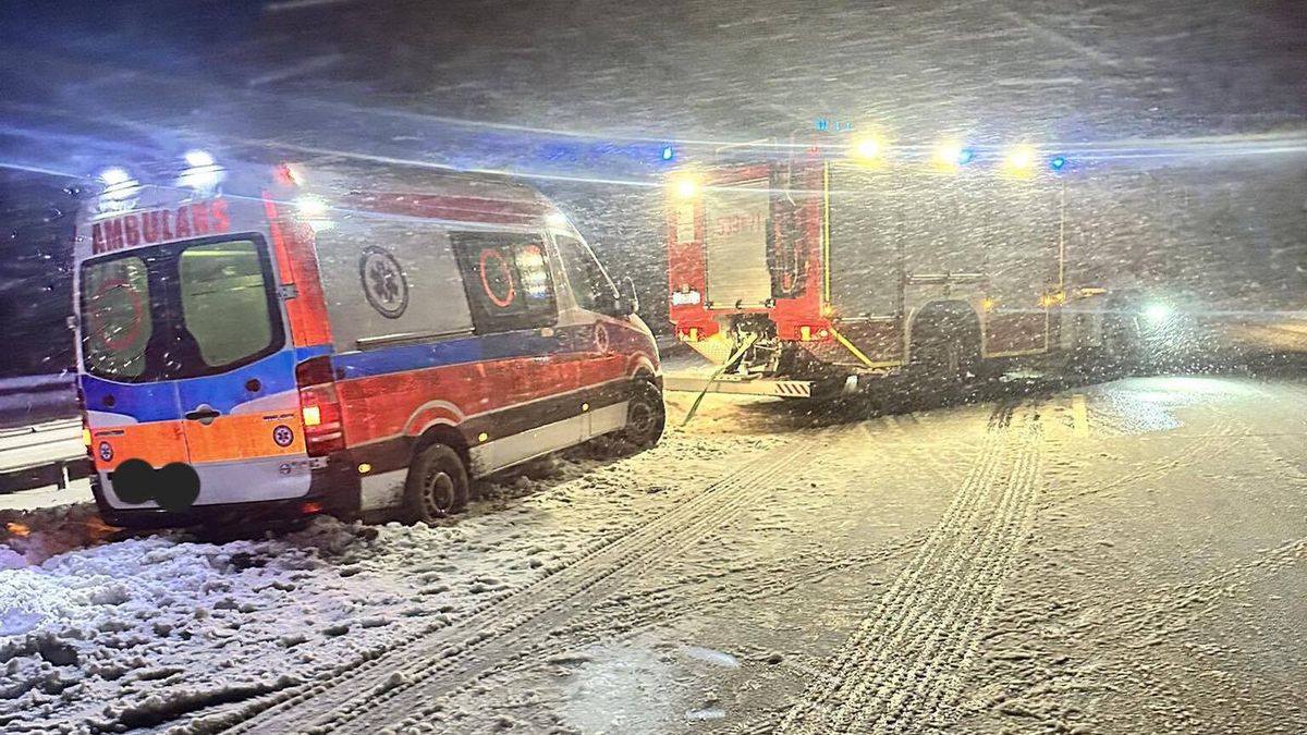 Trudne warunki na drogach dały o sobie znać.