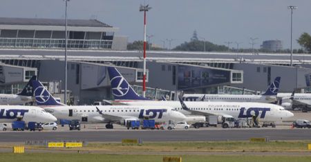 Ograniczenia lotów w Polsce. Wiadomo, co z samolotami pasażerskimi
