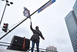 Strajk kobiet. Radny: "Żeby panie źle się nie prowadziły, aborcje nie byłyby potrzebne"