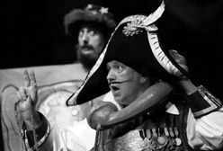 "Świat według Kiepskich" prześladuje fatum. Nie żyje Mikołaj Müller