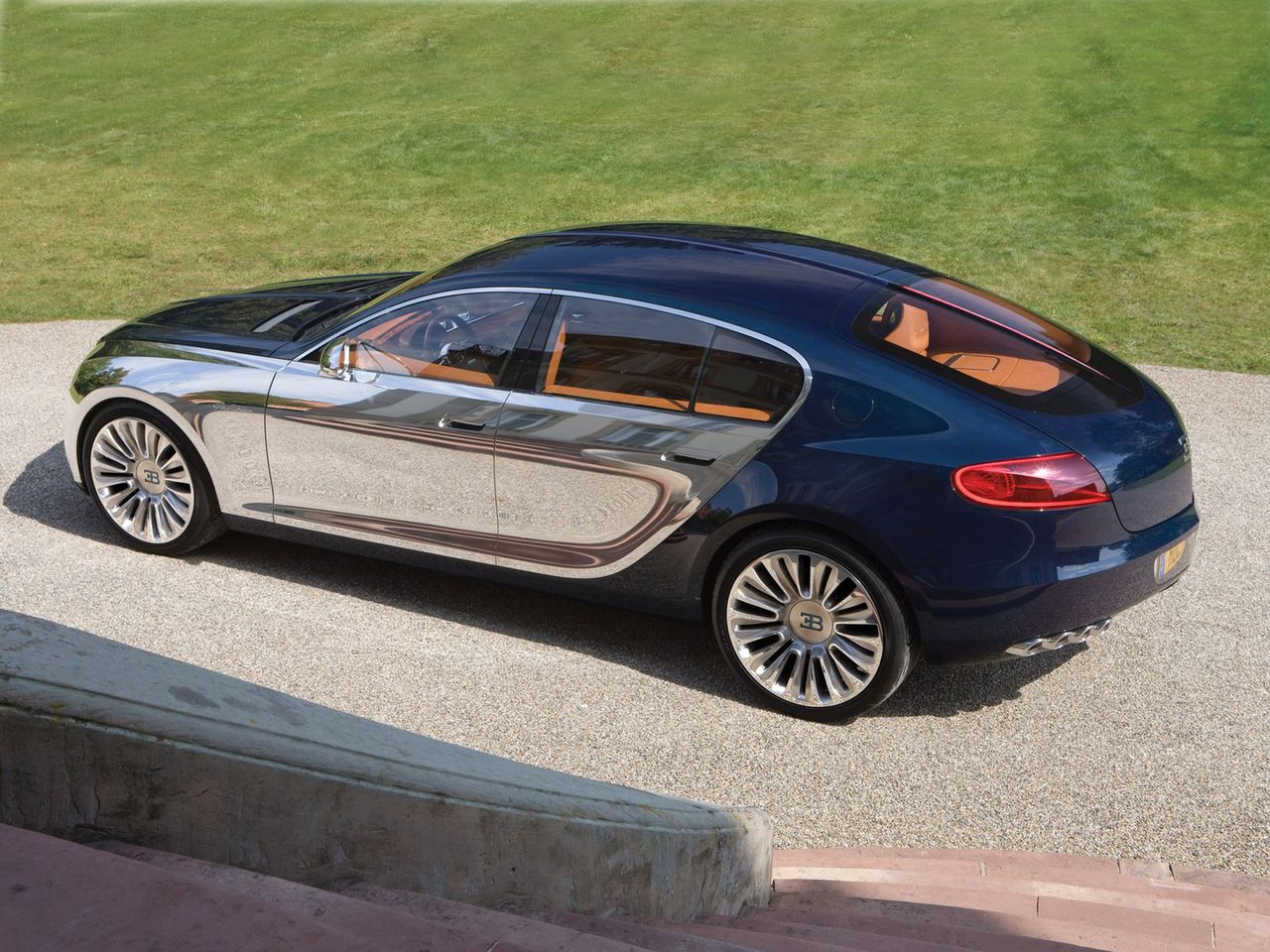Bugatti zamierza stworzyć 4-miejscowe auto z napędem elektrycznym