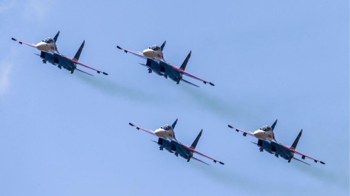 Rosyjskie siły zbrojne ćwiczą nad Morzem Śródziemnym. To pokaz sił po incydencie z brytyjską jednostką pływającą (zdjęcie ilustracyjne) 