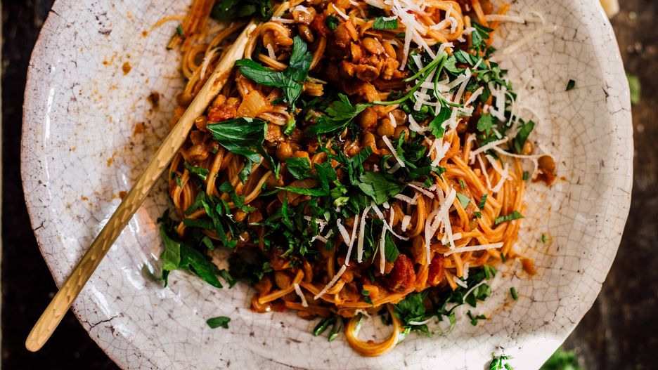 Spaghetti bolognese. Włoski klasyk w nowej odsłonie