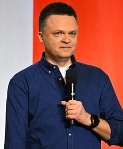 Pokazał książkę z podpisem Kaczyńskiego. Hołownia kpił ze sceny