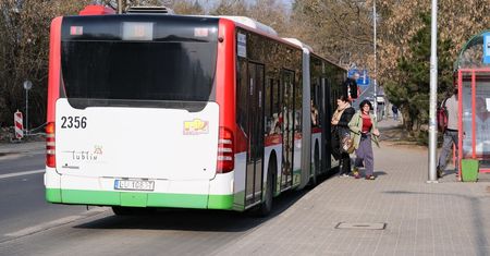 Od maja więcej kursów komunikacji miejskiej w niedziele. Te linie autobusowe i trolejbusowe pojadą częściej