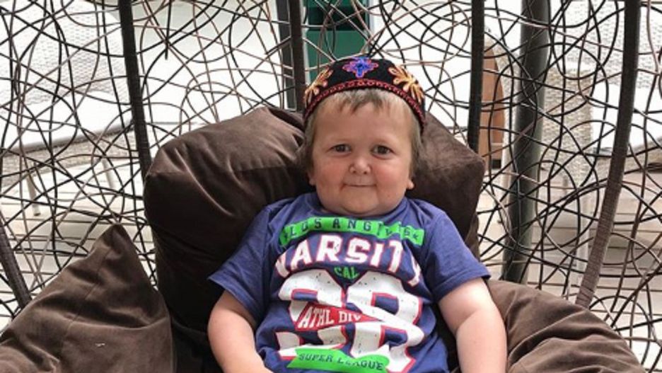 Mini Khabib jest znanym na całym świecie blogerem i tiktokerem