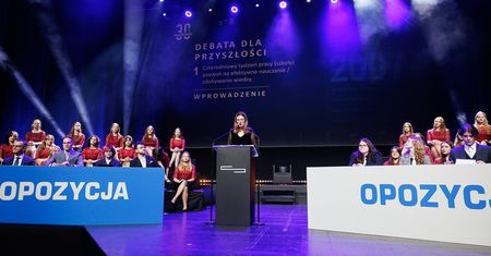 Czterodniowy tydzień szkoły i brak ocen? Czy tak może wyglądać szkoła przyszłości? Debata na temat edukacji