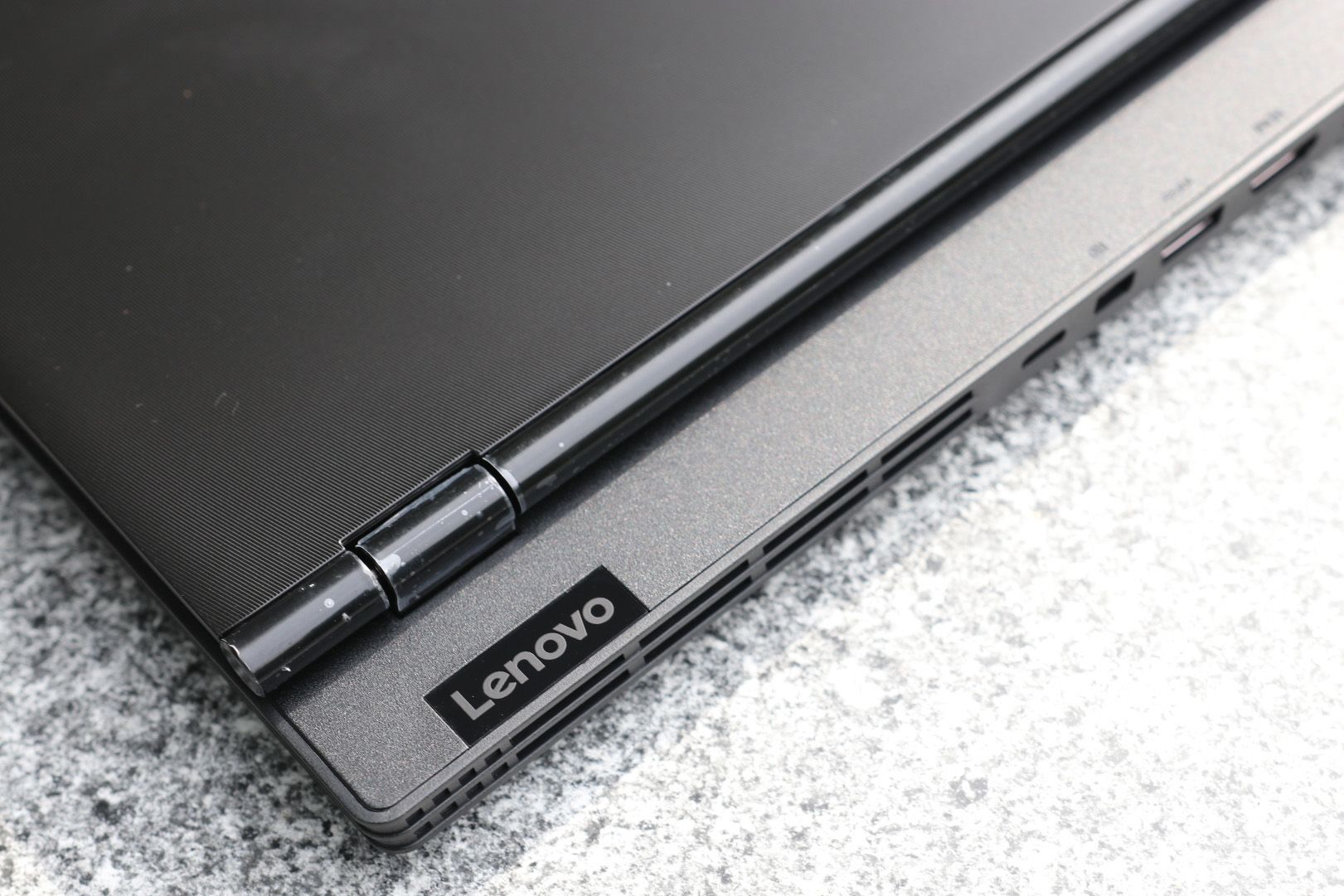 Test Lenovo Legion Y530-15. Laptop dla gracza, w biznesowych szatach 7