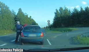 Kompletnie pijany pędził trasą S3. "Od barierki do barierki". Jest nagranie