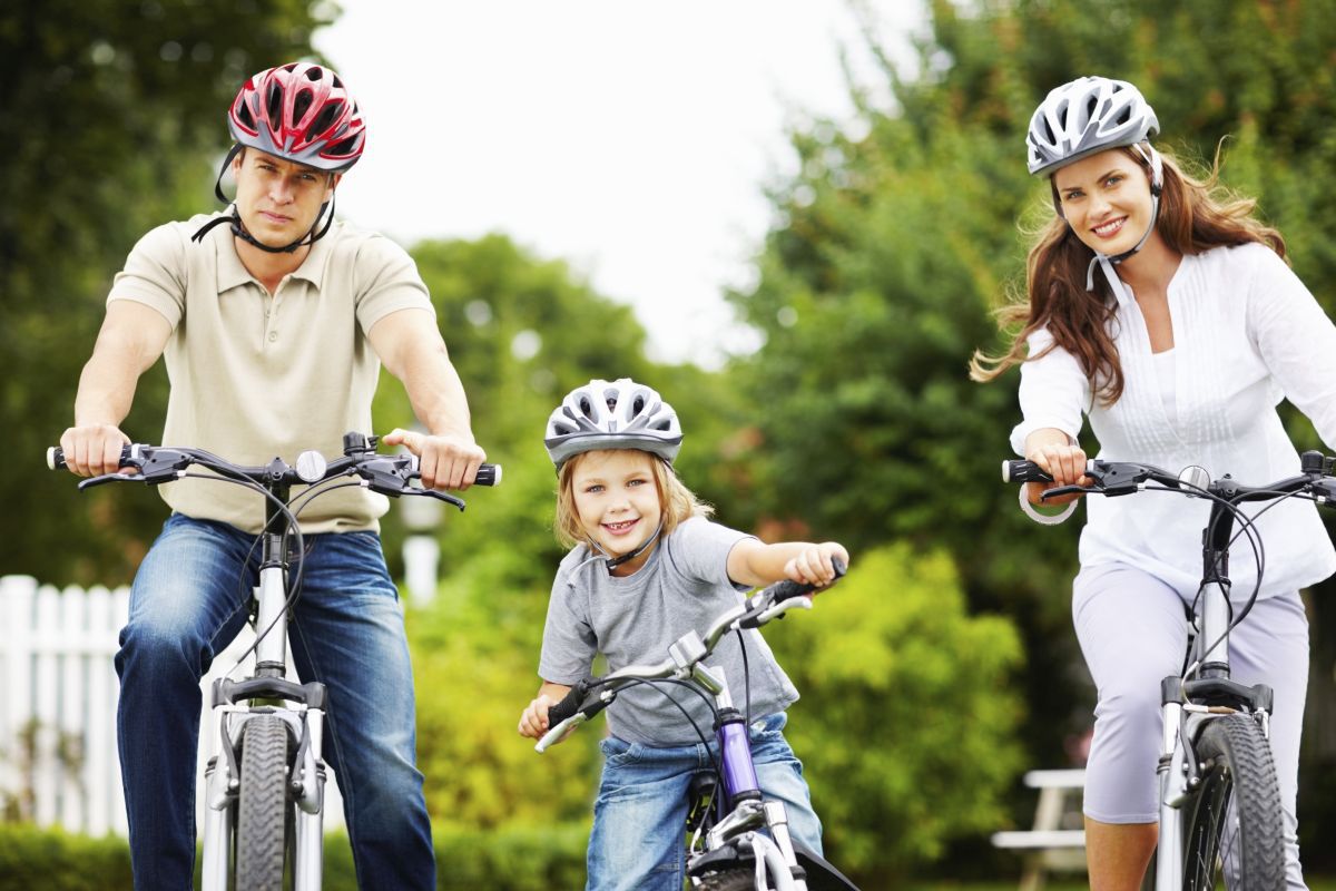 W miastach pojawia się coraz więcej stojaków rowerowych