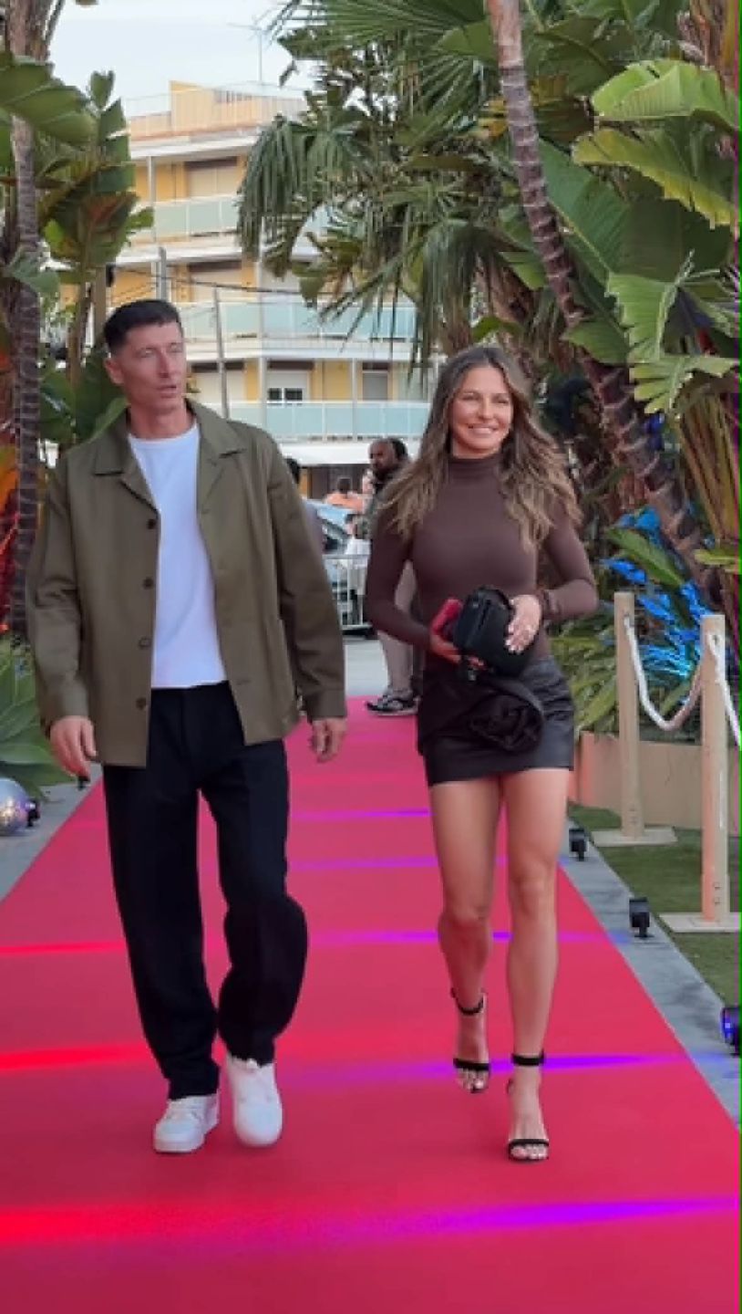 Lewandowscy i Szczęśni lansują się na imprezie FC Barcelona