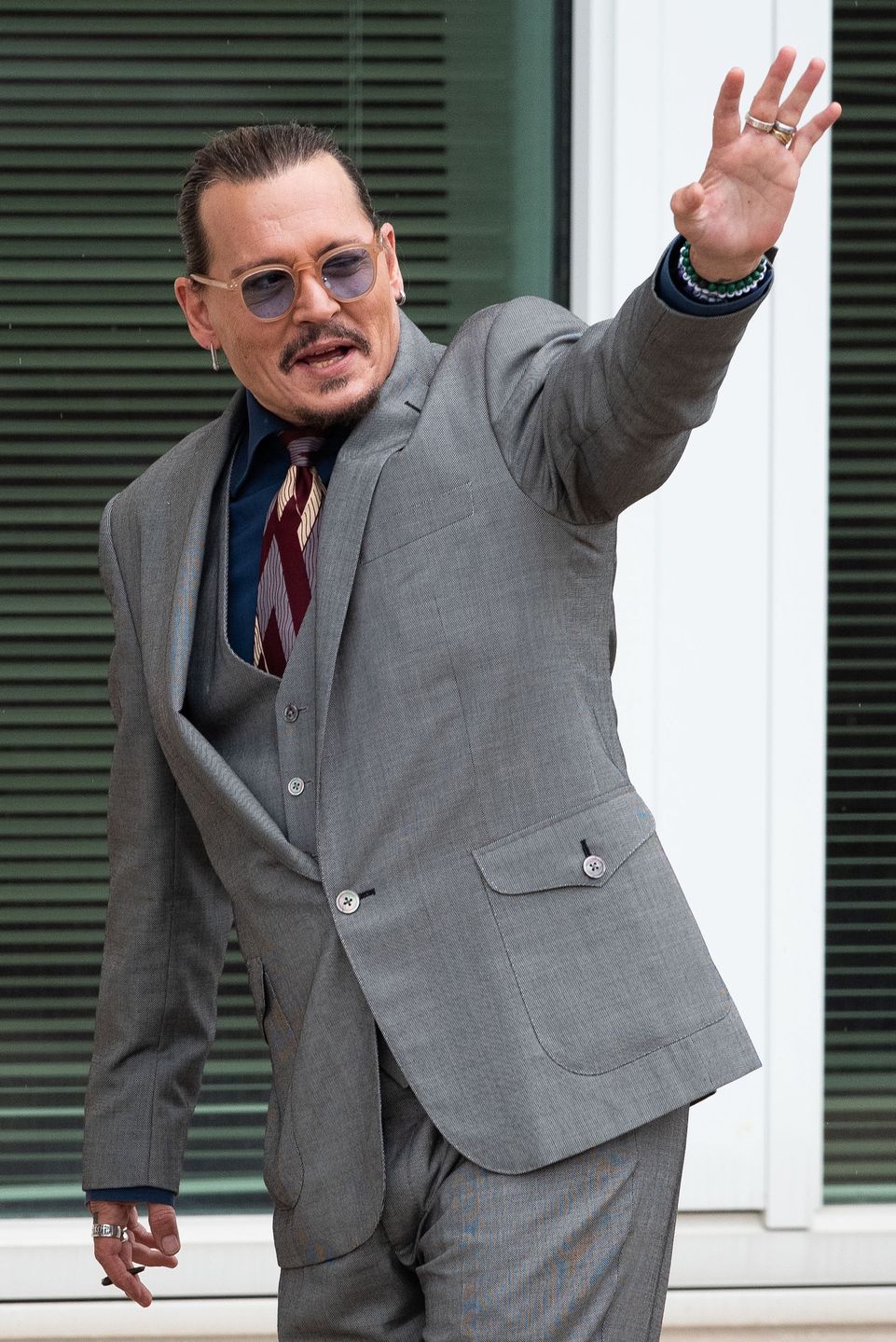Prawniczka Johnny'ego Deppa reaguje na plotki o romansie z aktorem
