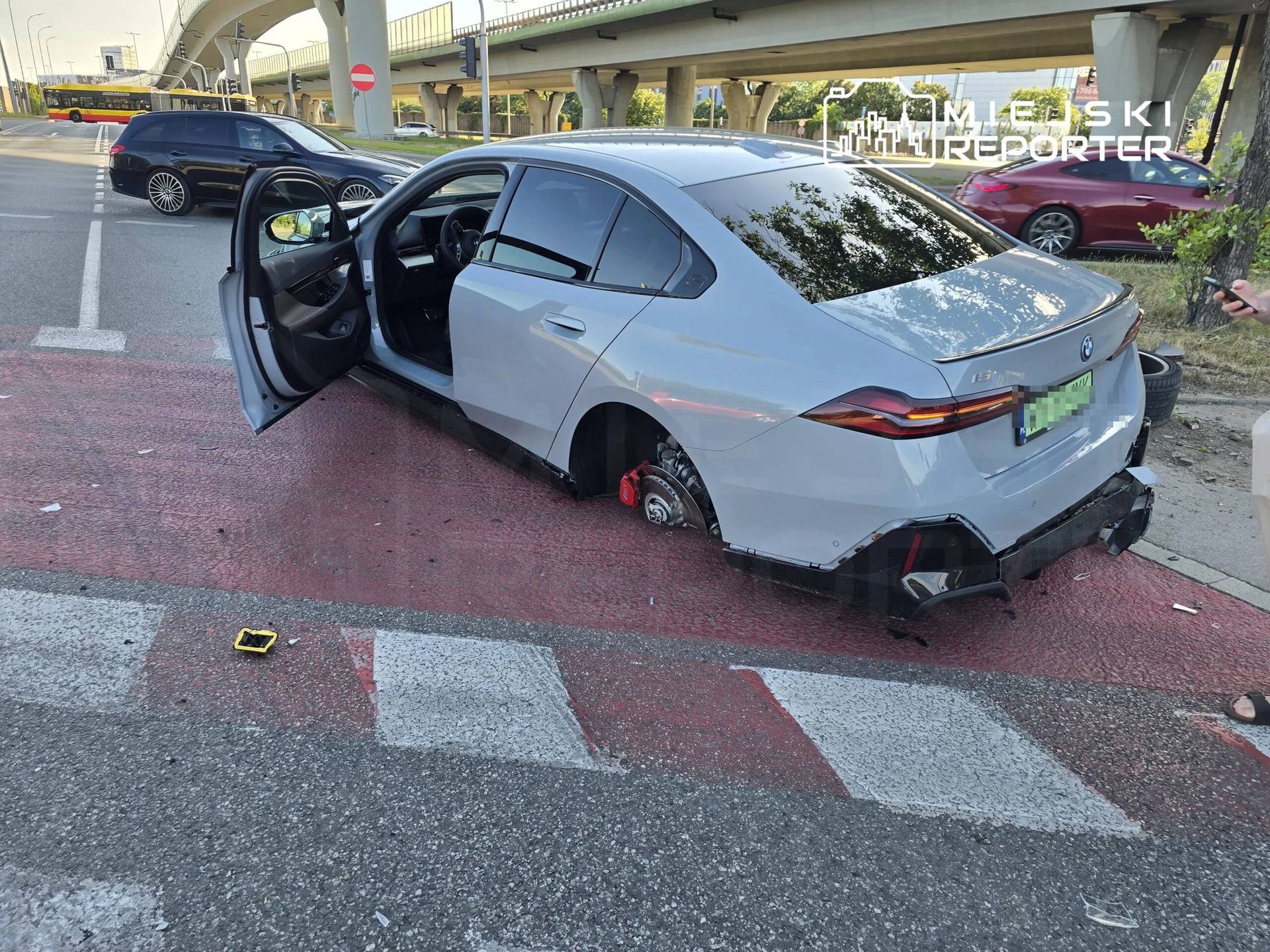Zderzenie z elektrycznym BMW w Warszawie