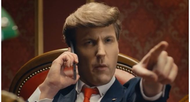 Polityk à la Donald Trump w reklamie Vectry (wideo)