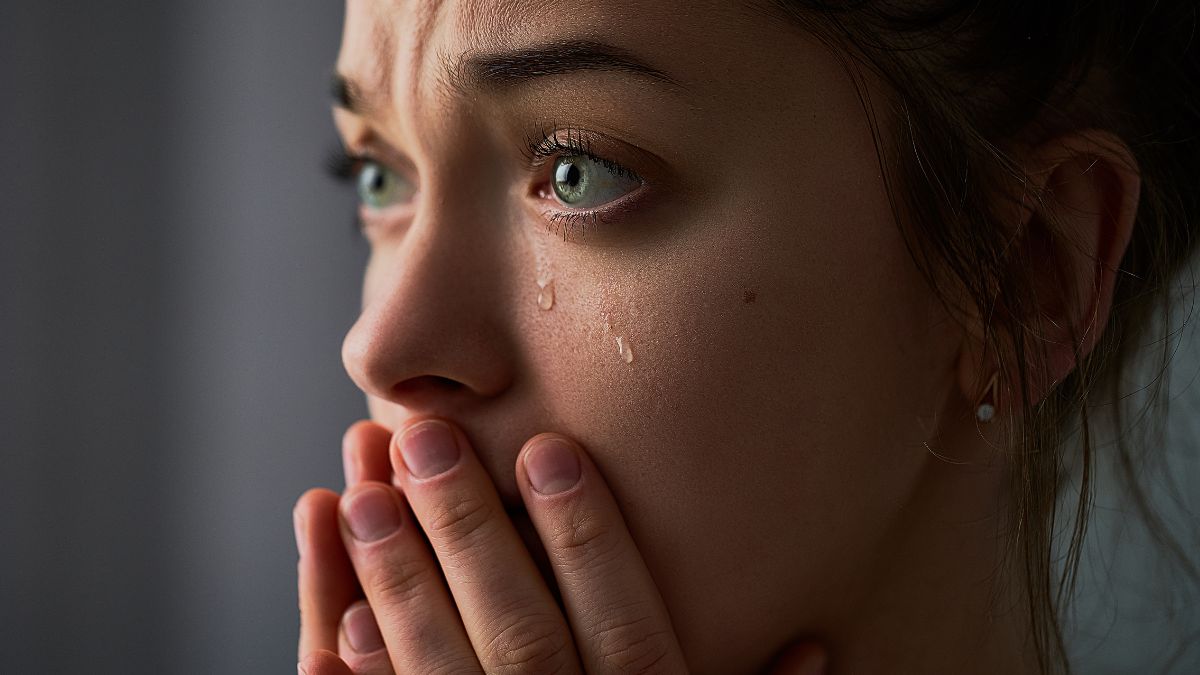 Mąż wyrzucił ją z domu, bo nie mógł spać przez dziecko.