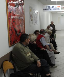 Do lekarza bez kolejki? Te grupy mogą skorzystać z leczenia poza kolejnością