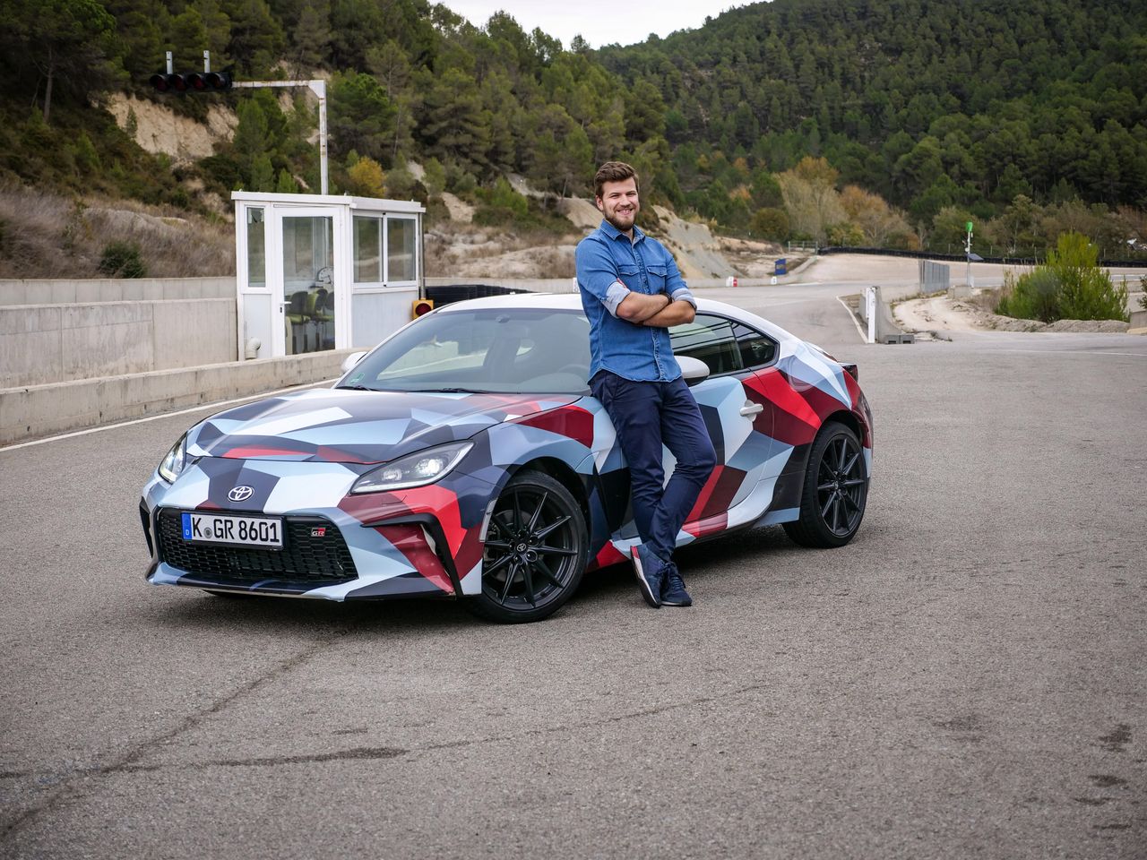 Pierwsza jazda: Toyota GR86 – ciężko się przy niej nie uśmiechać