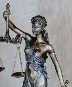 Legnica. Były wykładowca skazany za molestowanie studentów. Do więzienia jednak nie pójdzie