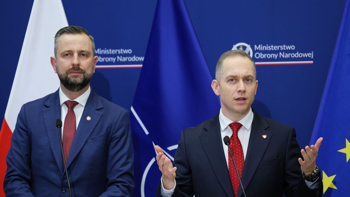 W�adys�aw Kosiniak-Kamysz, Cezary Tomczyk
Rafa� Guz
inuguracja, MON, obrona, polityka, program szkole�, program szkole� obronnych, programu, szkolenia wojskowe, wojsko, Kosiniak Kamysz