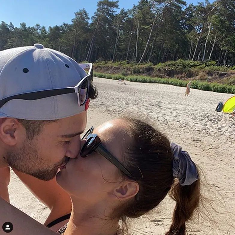 Bibi i Simon z "Hotelu Paradise"