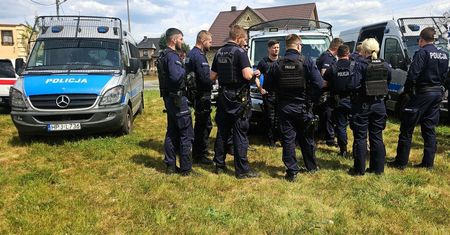 11-latka odnaleziona. "Policjantom musiała zapalić się czerwona lampka"